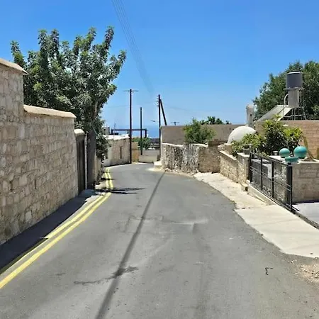 Hills Sea View Apartment, Village, Paphos Apartment