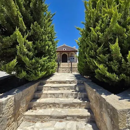 Hills Sea View Apartment, Village, Paphos דירה *