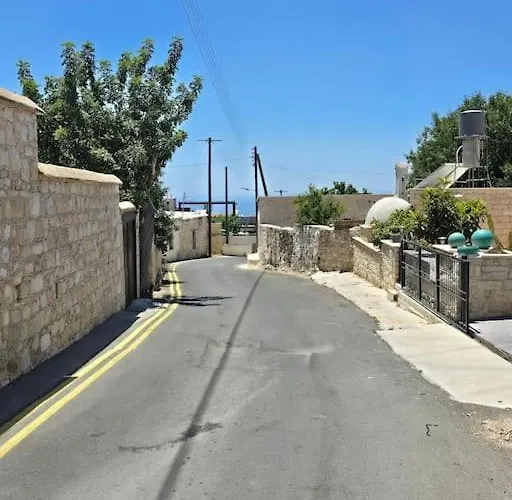 Hills Sea View Apartment, Village, Paphos Daire